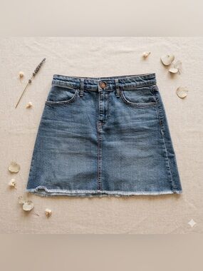 William Rast Washed Blue Denim A-Line Mini Skirt with Raw Hem – Size 26 junior